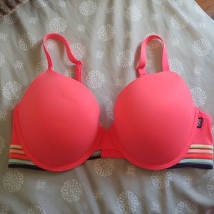 Neon pink everywear push up bra